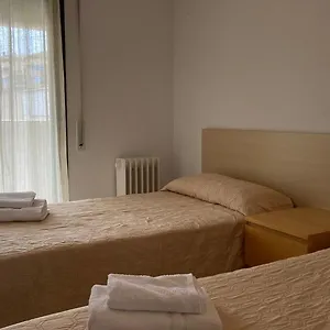 Residencia Universitaria Pare Claret Хостел