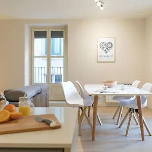 Bravissimo Cort Reial-3b Apartment