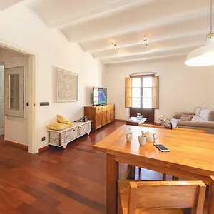 Bravissimo Mercaders 6 Apartment